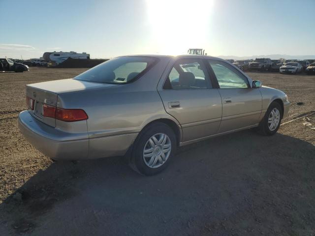 Photo 3 from auction – 2000 TOYOTA CAMRY CE with VIN JT2BG22K7Y0480752