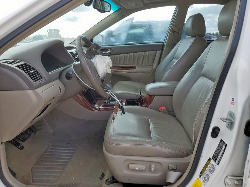 Photo 7 from auction – 2005 TOYOTA CAMRY LE with VIN 4T1BF30K05U619994