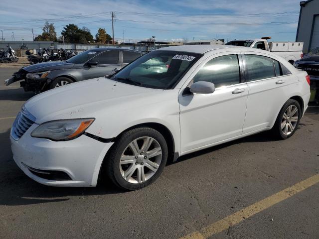 Foto 1 de la subasta – 2013 CHRYSLER 200 LX con VIN 1C3CCBABXDN671964