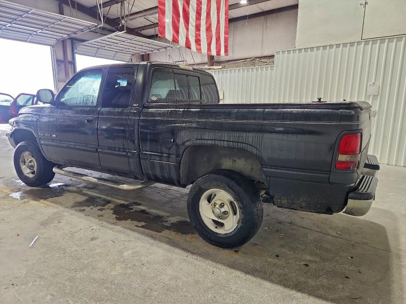Photo 2 from auction – 2000 DODGE RAM 1500 with VIN 3B7HF13Z1YM237543