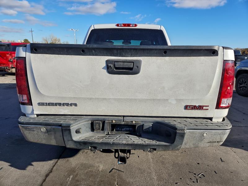 Photo 6 from auction – 2011 GMC SIERRA K15 with VIN 3GTP2WE32BG374932