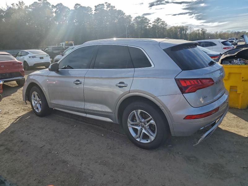 Photo 2 from auction – 2018 AUDI Q5 PREMIUM with VIN WA1BNAFY5J2018586