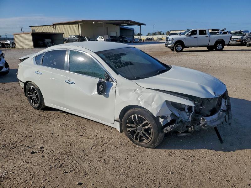 Photo 4 from auction – 2017 NISSAN ALTIMA 2.5 with VIN 1N4AL3AP7HC253521
