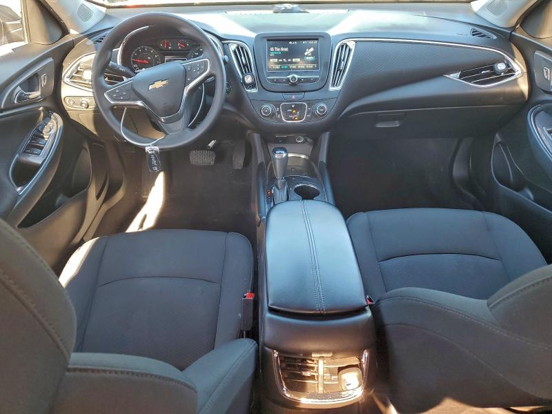 Photo 8 from auction – 2018 CHEVROLET MALIBU LT with VIN 1G1ZD5ST0JF250975