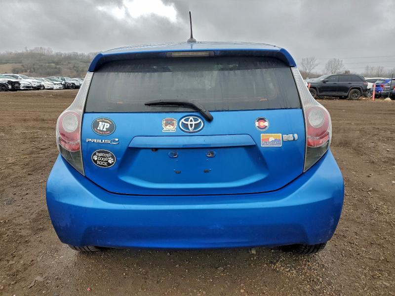 Photo 6 from auction – 2014 TOYOTA PRIUS C with VIN JTDKDTB35E1071041