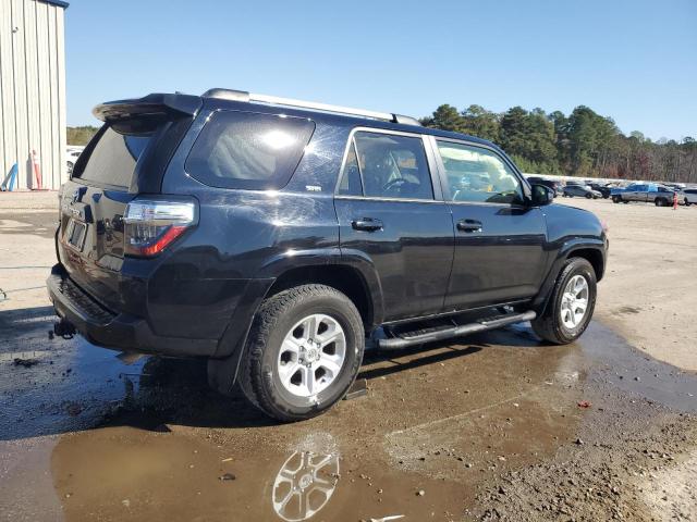 Photo 3 from auction – 2024 TOYOTA 4RUNNER SR with VIN JTEEU5JR0R5308155