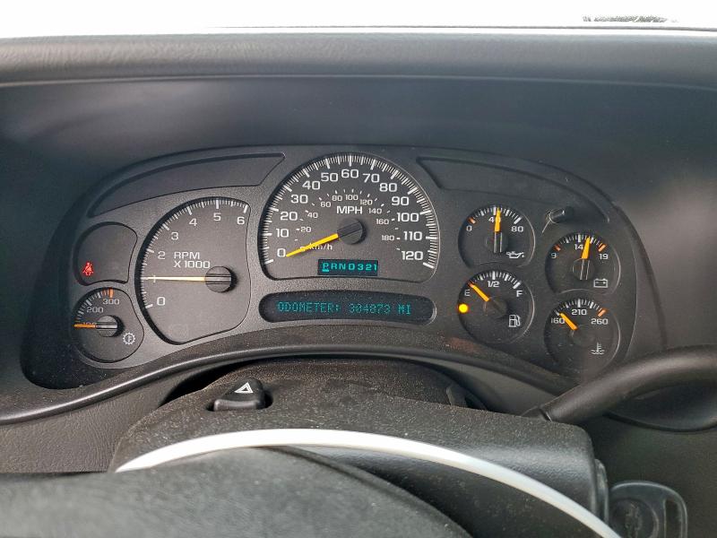 Photo 9 from auction – 2004 CHEVROLET SILVERADO with VIN 1GCGK23U94F176714