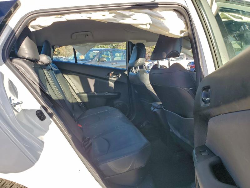 Photo 10 from auction – 2022 TOYOTA PRIUS PRIM with VIN JTDKAMFP4N3201889