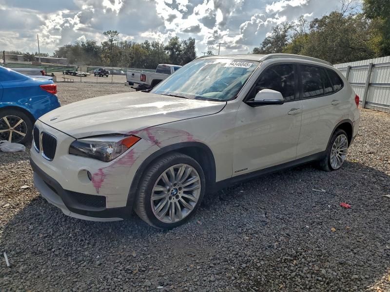 BMW X1 SDRIVE2 2015 with VIN WBAVM1C51FV316734 - Photo from auction
