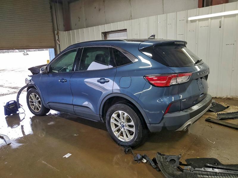 Photo 2 from auction – 2020 FORD ESCAPE SE with VIN 1FMCU9G63LUC17891
