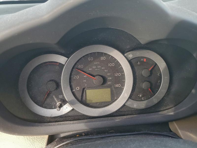 Photo 9 from auction – 2011 TOYOTA RAV4 with VIN 2T3ZF4DV5BW083250