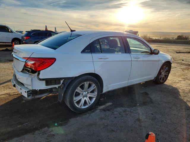 Photo 3 from auction – 2012 CHRYSLER 200 TOURIN with VIN 1C3CCBBG4CN124830