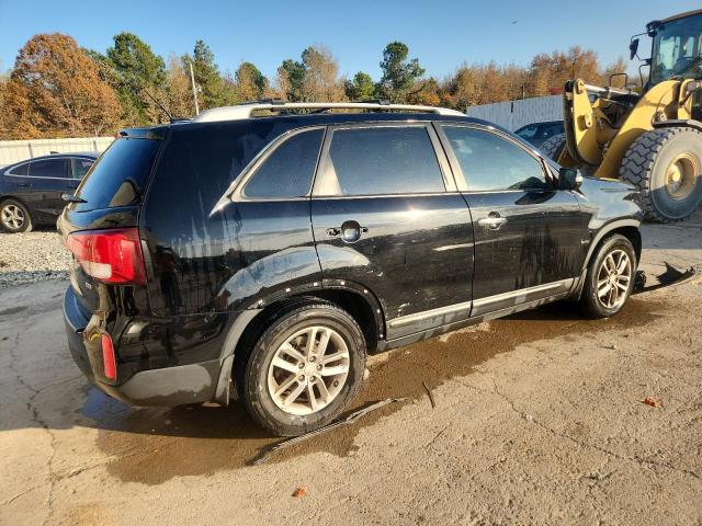 Photo 3 from auction – 2014 KIA SORENTO LX with VIN 5XYKT3A69EG436643
