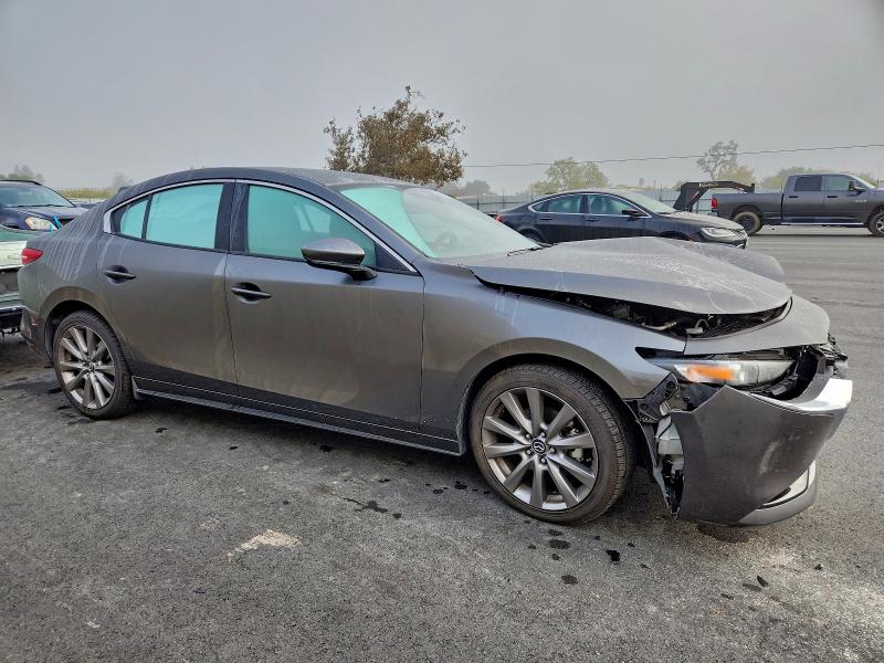 Photo 4 from auction – 2019 MAZDA 3 SELECT with VIN JM1BPBAM4K1119717