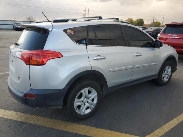 Photo 3 from auction – 2015 TOYOTA RAV4 LE with VIN JTMBFREV6FJ049044