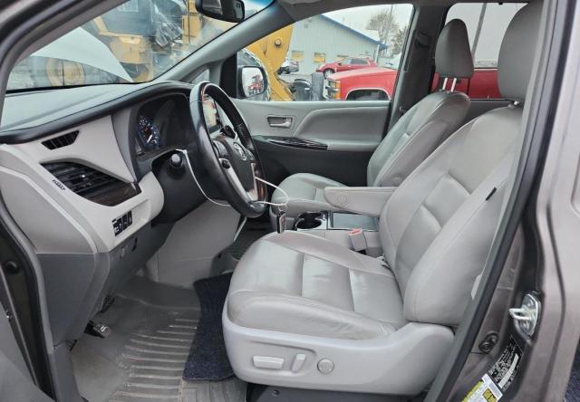 Photo 7 from auction – 2015 TOYOTA SIENNA XLE with VIN 5TDYK3DC2FS569389