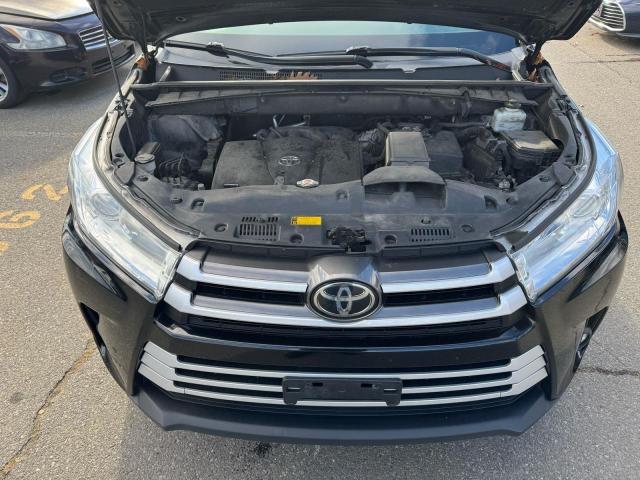 Photo 7 from auction – 2019 TOYOTA HIGHLANDER with VIN 5TDJZRFH6KS597828