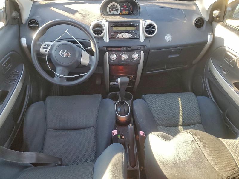 Photo 8 from auction – 2006 TOYOTA SCION XA with VIN JTKKT604260152028