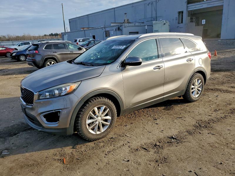Photo 1 from auction – 2016 KIA SORENTO LX with VIN 5XYPGDA39GG053312