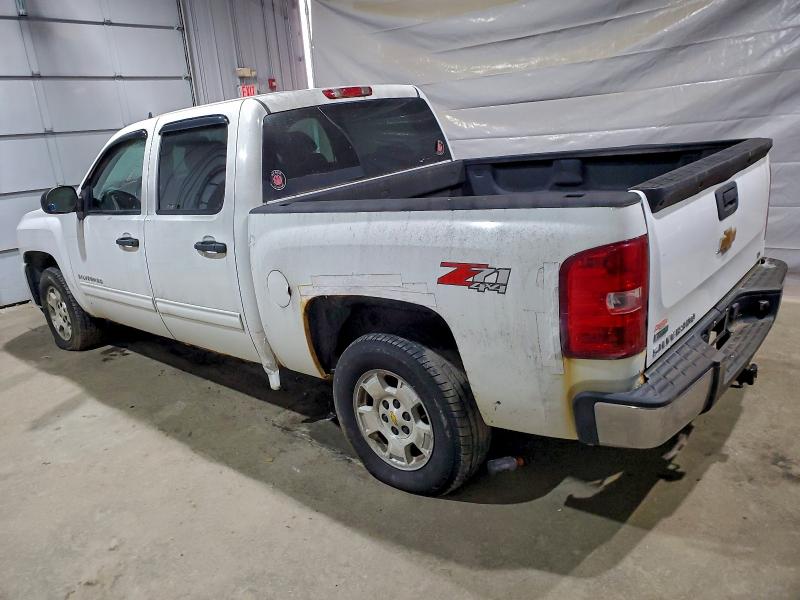 Photo 2 from auction – 2011 CHEVROLET SILVERADO with VIN 1GCPKSE36BF156504