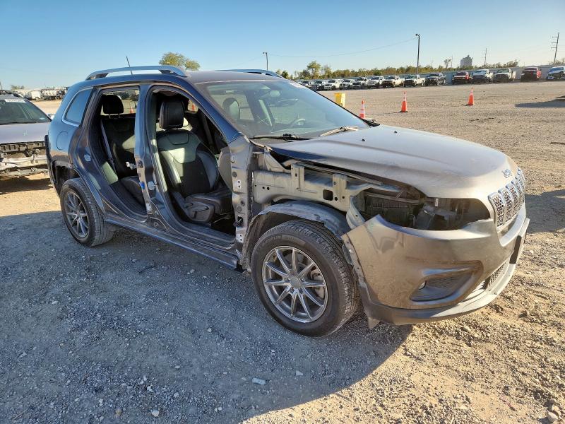 Photo 4 from auction – 2020 JEEP CHEROKEE L with VIN 1C4PJLLB3LD570078