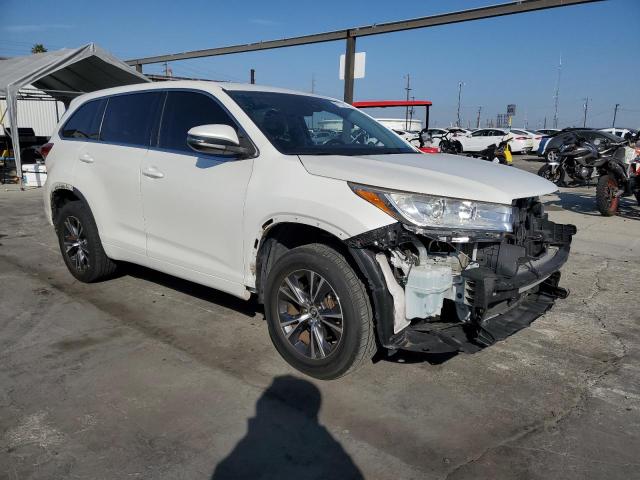 Photo 4 from auction – 2017 TOYOTA HIGHLANDER with VIN 5TDZZRFH4HS211225