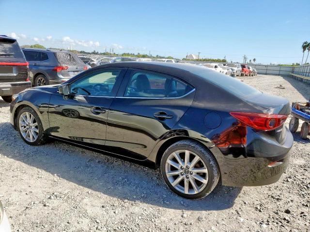 Photo 2 from auction – 2017 MAZDA 3 TOURING with VIN 3MZBN1V78HM112220