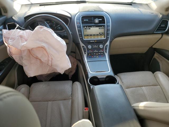 Photo 8 from auction – 2016 LINCOLN MKX RESERV with VIN 2LMTJ6LR8GBL53988