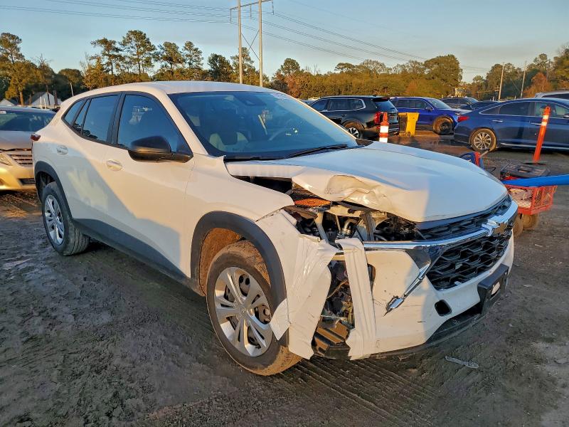 Photo 4 from auction – 2025 CHEVROLET TRAX LS with VIN KL77LFEP8SC307672