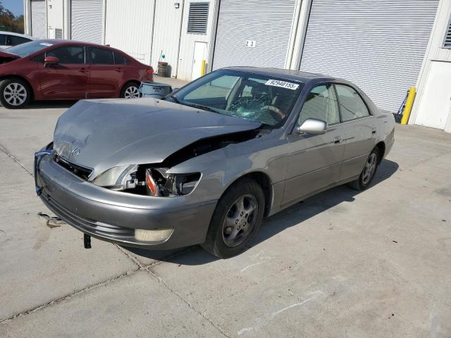 LEXUS ES 300 1998 z numerem VIN JT8BF28G4W5048969 - Zdjęcie z aukcji