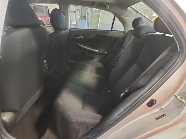 Zdjęcie 10 z aukcji – 2010 TOYOTA COROLLA BA z VIN 2T1BU4EE5AC465275