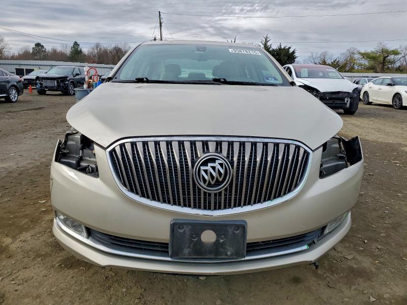 Photo 5 from auction – 2016 BUICK LACROSSE with VIN 1G4GB5G37GF223130