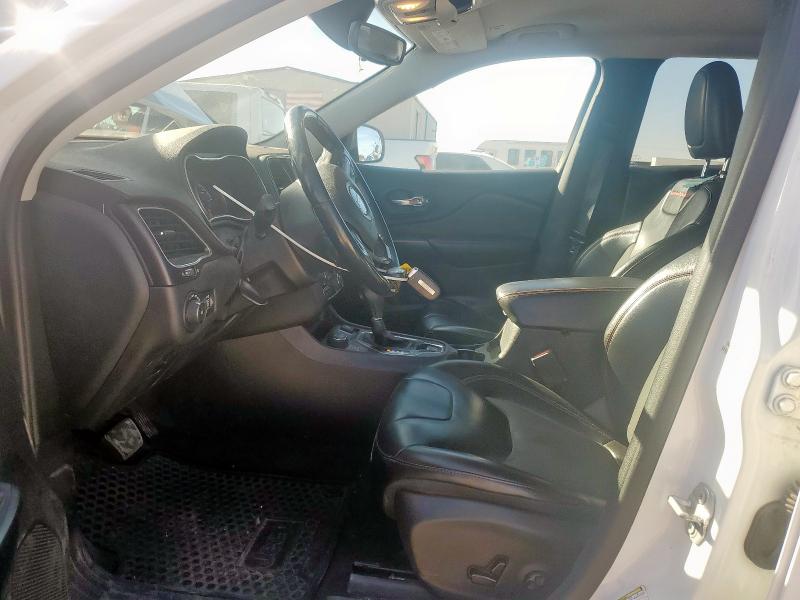 Photo 7 from auction – 2019 JEEP CHEROKEE T with VIN 1C4PJMBX2KD198198