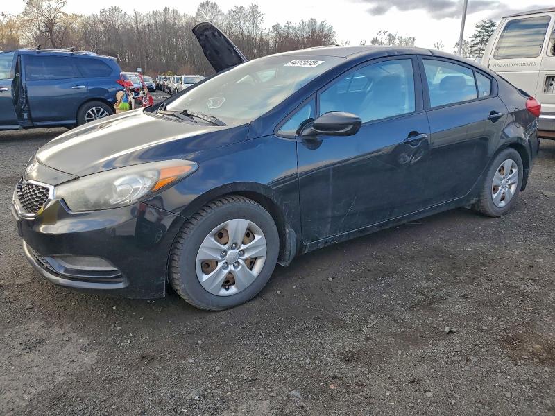 KIA FORTE LX 2015 with VIN KNAFK4A66F5287433 - Photo from auction