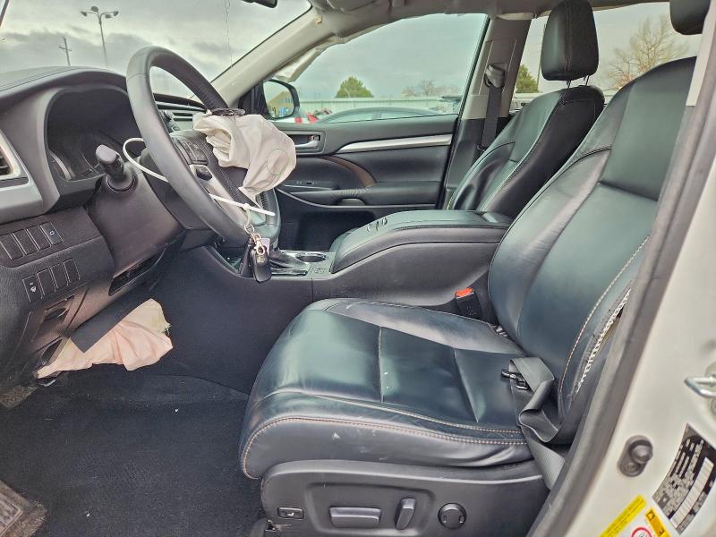 Photo 7 from auction – 2016 TOYOTA HIGHLANDER with VIN 5TDKKRFH5GS156093