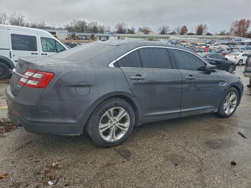Photo 3 from auction – 2016 FORD TAURUS SE with VIN 1FAHP2D80GG112167