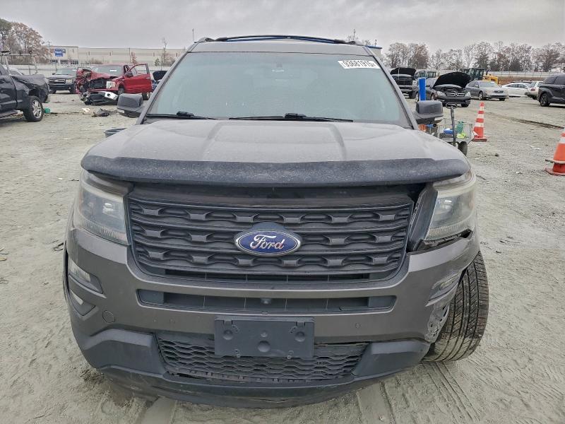 Photo 5 from auction – 2016 FORD EXPLORER S with VIN 1FM5K8GT6GGD22878