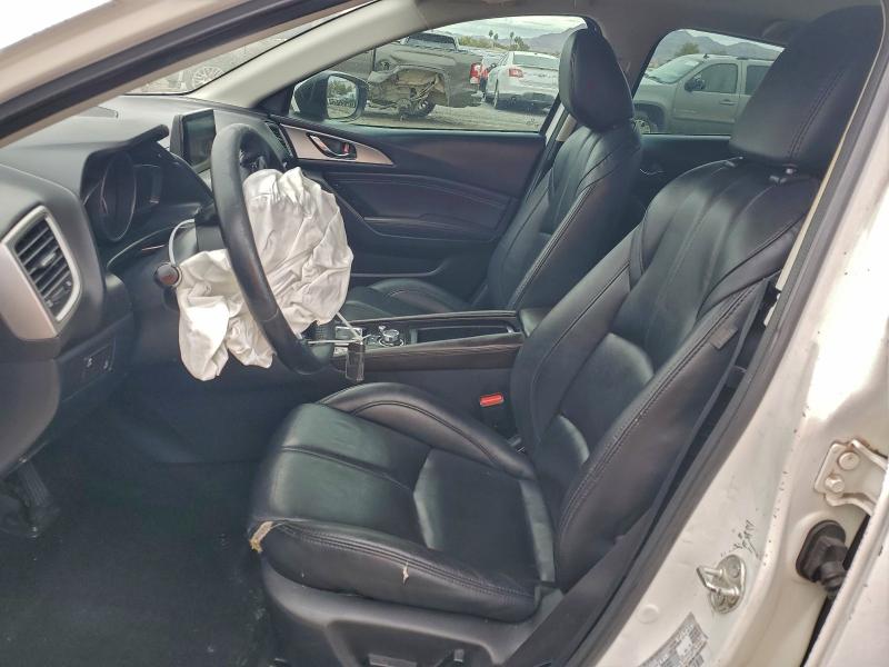 Photo 7 from auction – 2018 MAZDA 3 TOURING with VIN 3MZBN1V35JM239672