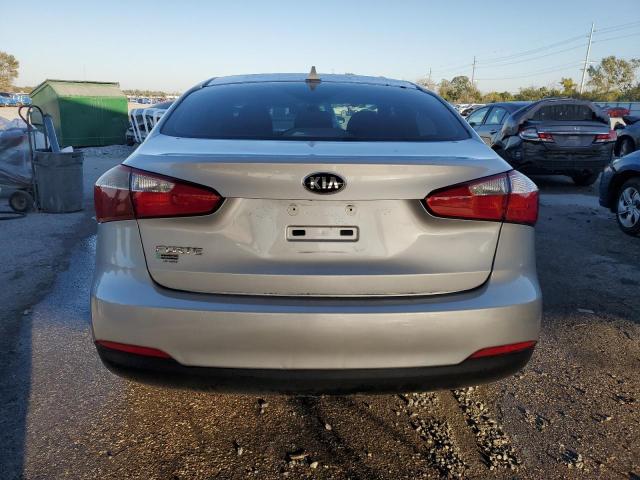 Photo 6 from auction – 2016 KIA FORTE LX with VIN KNAFK4A69G5616112