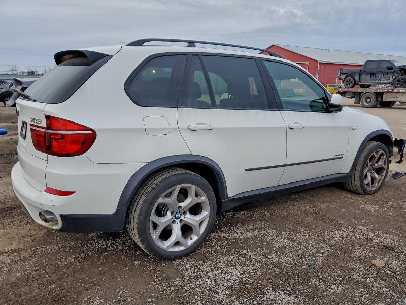 Photo 3 from auction – 2012 BMW X5 XDRIVE3 with VIN 5UXZW0C5XC0B89713