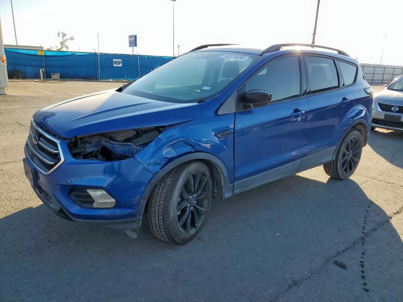 FORD ESCAPE 2017 with VIN 1FMCU0GD7HUC24649 - Photo from auction
