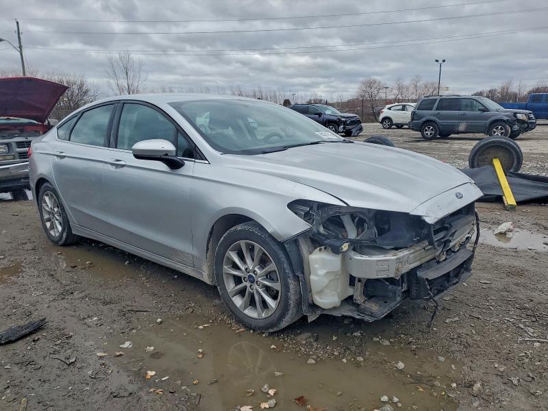 Photo 4 from auction – 2017 FORD FUSION SE with VIN 3FA6P0H78HR171538