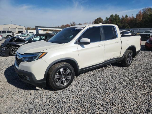 HONDA RIDGELINE 2017 مع رقم تعريف المركبة 5FPYK3F67HB001533 - صورة من المزاد