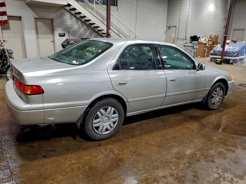 Photo 3 from auction – 2000 TOYOTA CAMRY CE with VIN JT2BG22K9Y0450443