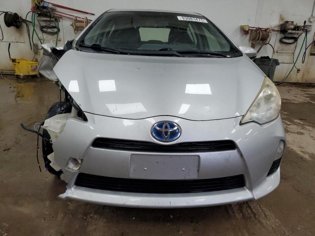 Photo 5 from auction – 2013 TOYOTA PRIUS C with VIN JTDKDTB33D1543753