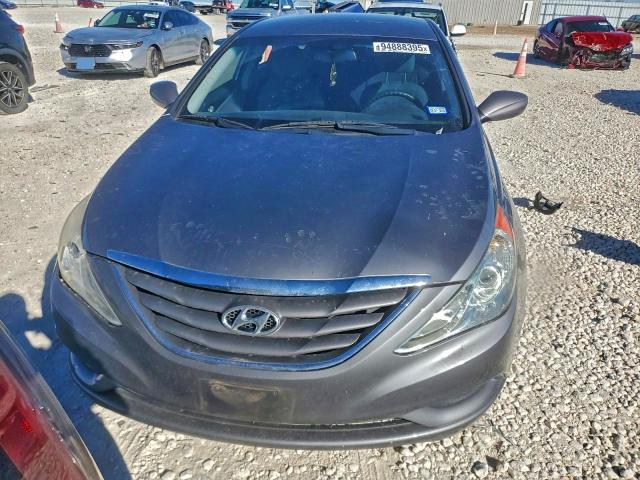 Photo 5 from auction – 2012 HYUNDAI SONATA GLS with VIN 5NPEB4AC5CH311334
