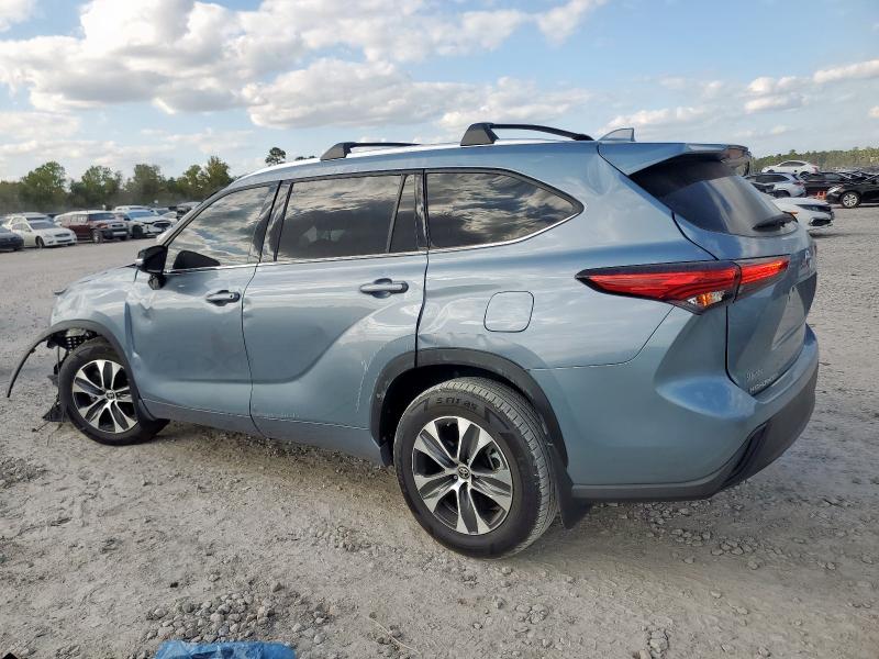 Photo 2 from auction – 2021 TOYOTA HIGHLANDER with VIN 5TDGZRAH0MS088080