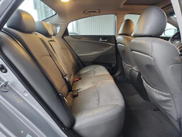 Photo 10 from auction – 2011 HYUNDAI SONATA SE with VIN 5NPEC4AC6BH055023