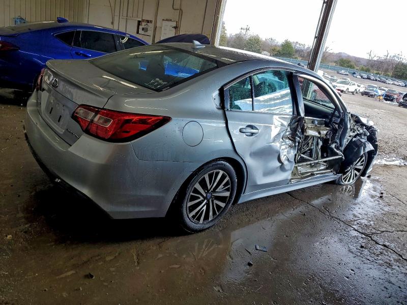 Photo 3 from auction – 2018 SUBARU LEGACY 2.5 with VIN 4S3BNAF61J3023444