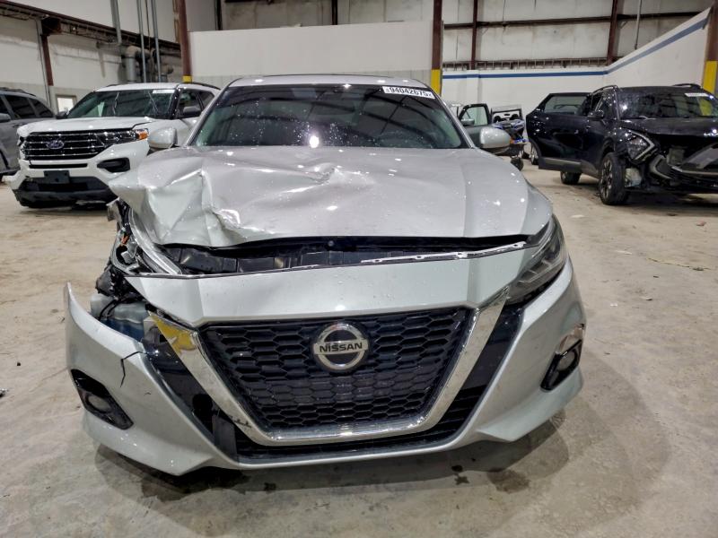 Photo 5 from auction – 2019 NISSAN ALTIMA SV with VIN 1N4BL4DW4KC157656